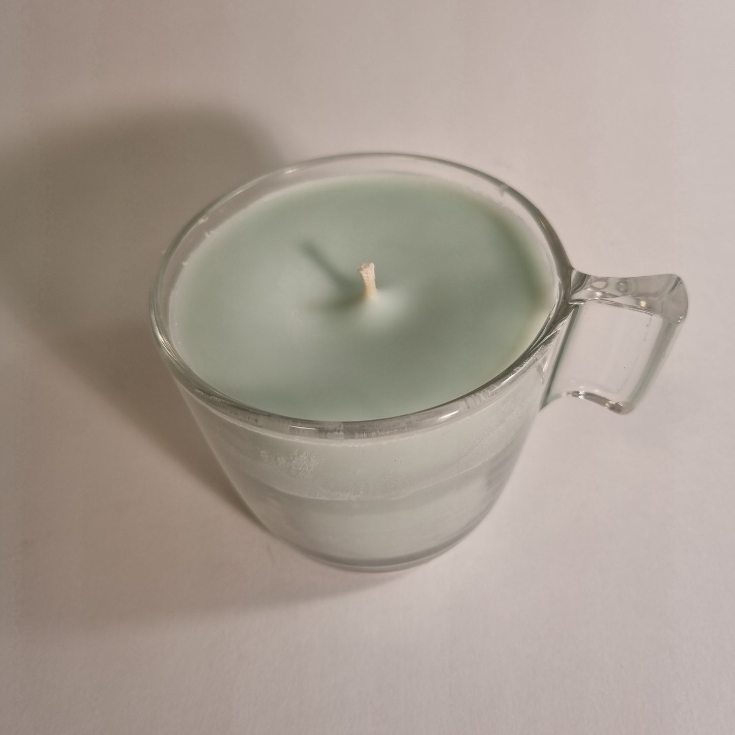 1002  Wachsfresse Glas mit Griff  8.5 cm Wachs Lindengrün  1 Docht